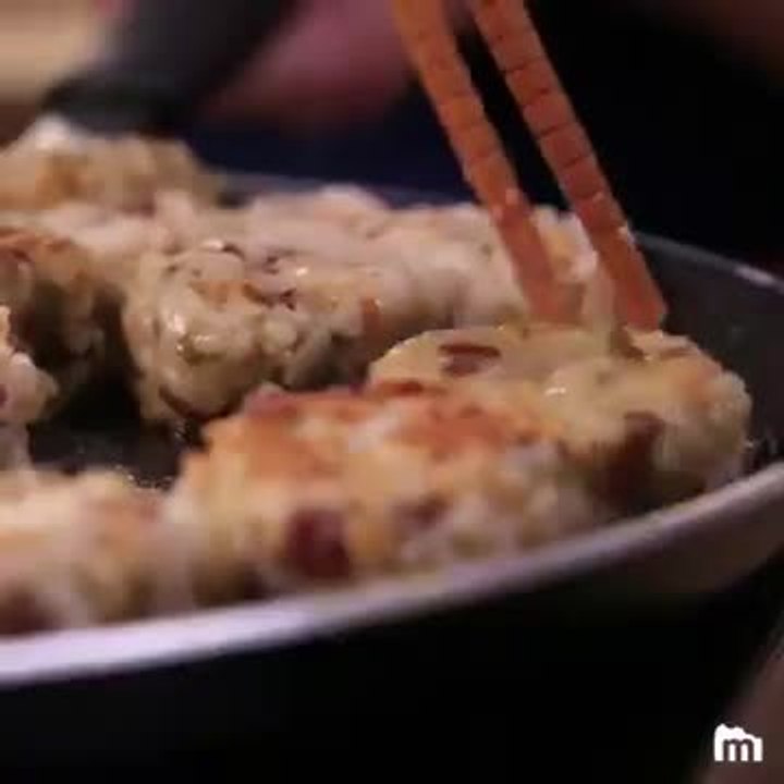 Mini galettes apéritives garnies de différentes garnitures