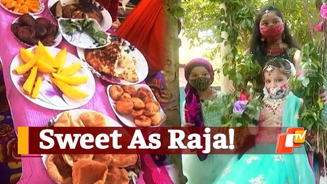 Despite Covid Pandemic Raja Festival Hasn't Lost Its Charm - Watch These Young Girls Singing