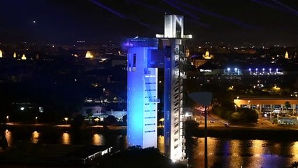 La Eurocopa ilumina las noches de Sevilla