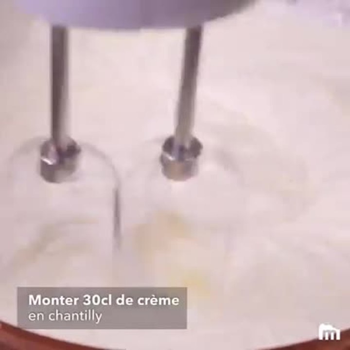 Bavarois poire chocolat sur génoise