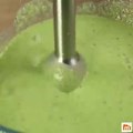 Velouté glacé petit pois menthe et mouillettes au chèvre