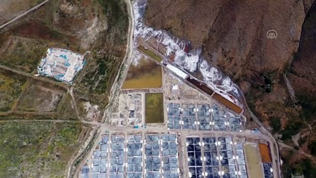MUŞ - Kaynak sularından elde edilen tuz yurdun dört bir yanına gönderiliyor