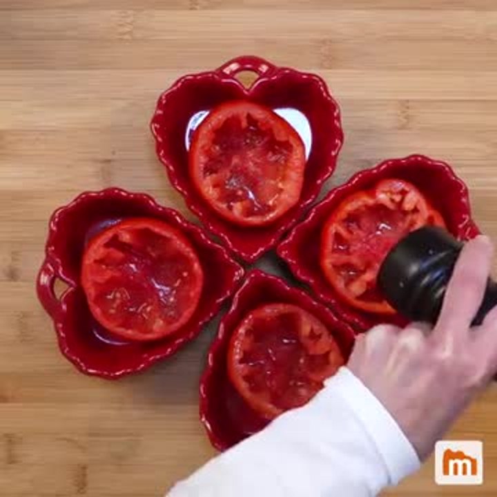 Tomates aux oeufs cocottes