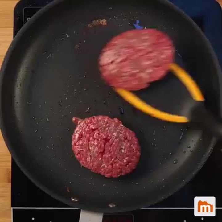 Burger aux galettes de pommes de terre