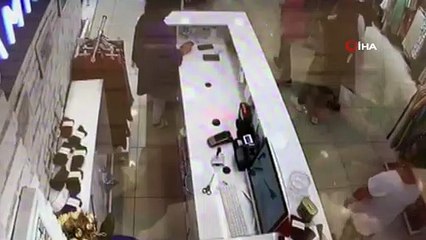 Aynı mağazadan ikinci kez telefonlar çalındı