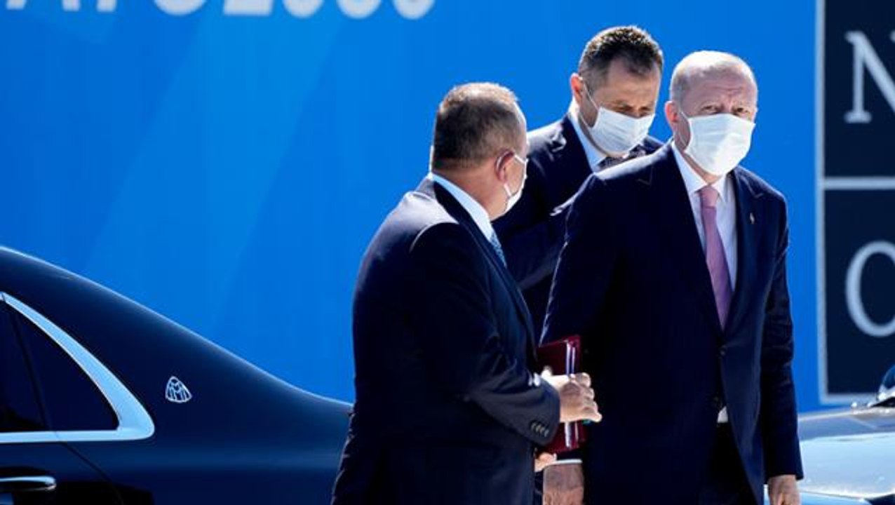 Merakla beklenen zirve başlıyor! Cumhurbaşkanı Erdoğan NATO Karargahı'nda