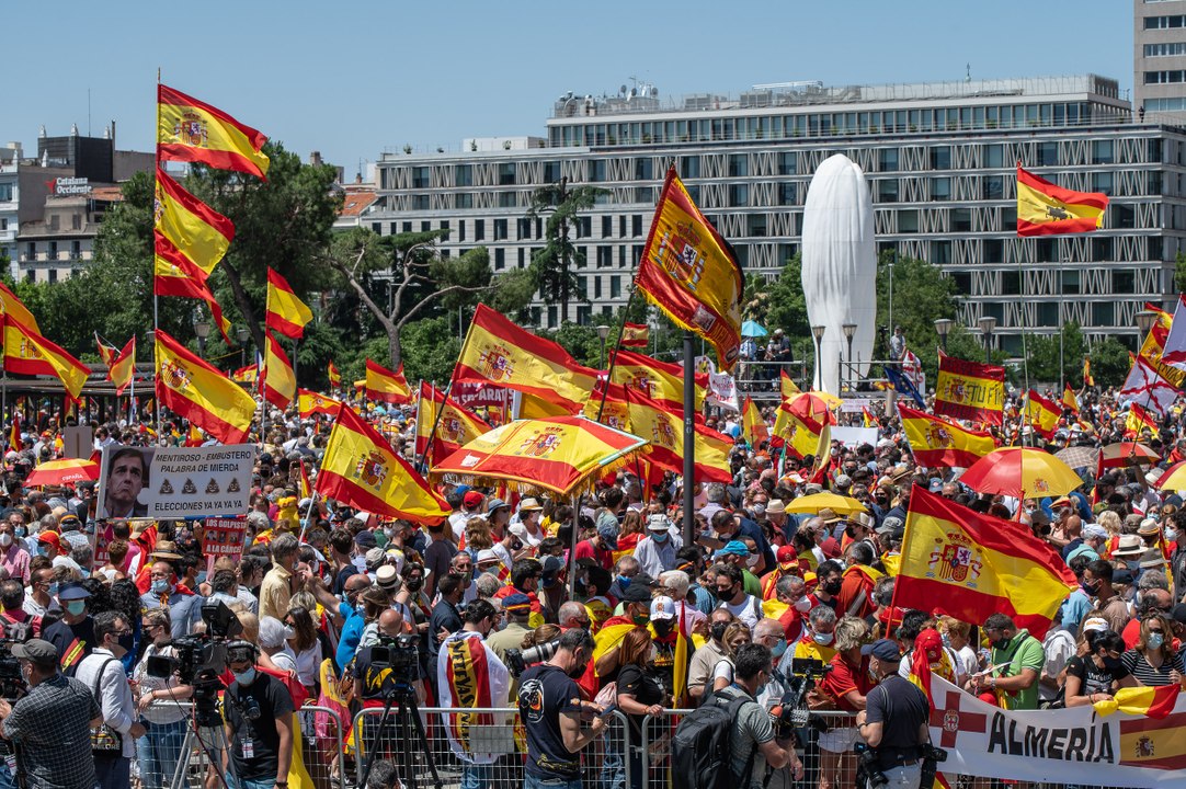 Federico a las 7: Clamor en Colón contra los indultos a los socios de Sánchez