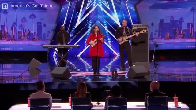 Vídeo: Cantora Surda Emociona Plateia e Jurados