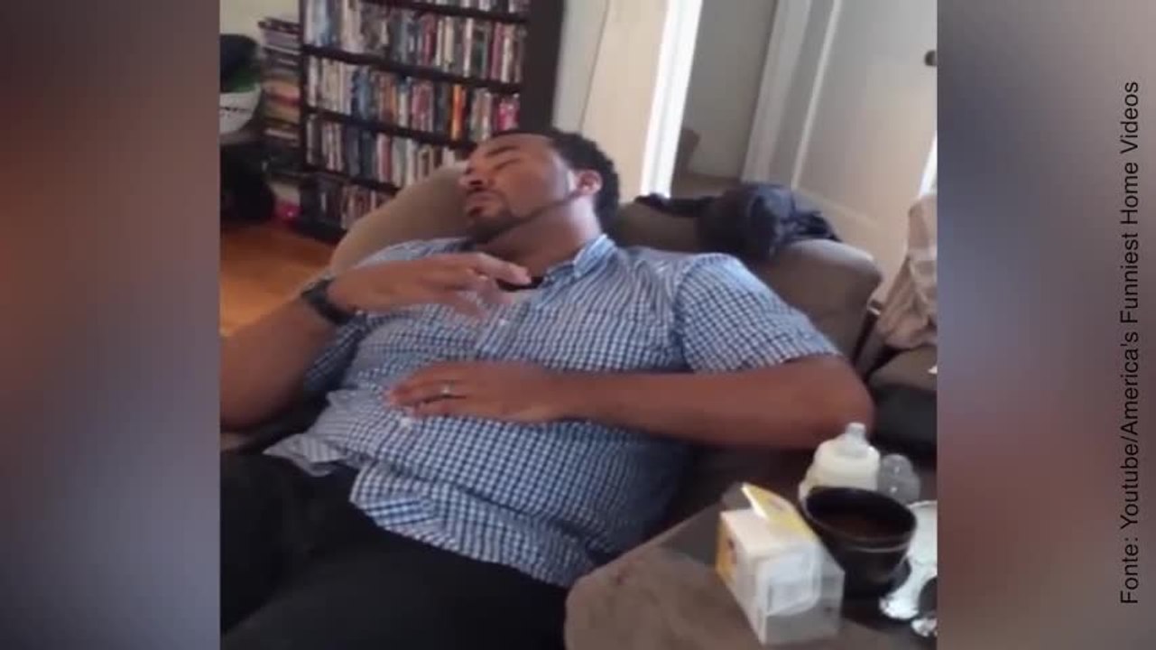 pai cansado vídeo engraçado