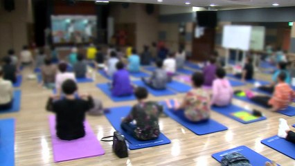 경로당 재개·모임 제한 완화...일상 회복 '속도' / YTN