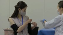 Las aerolíneas japonesas empiezan a vacunar a su personal