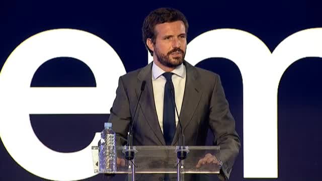 Casado atribuye la responsabilidad de los indultos en exclusiva a Sánchez y elogia el impecable papel del Rey