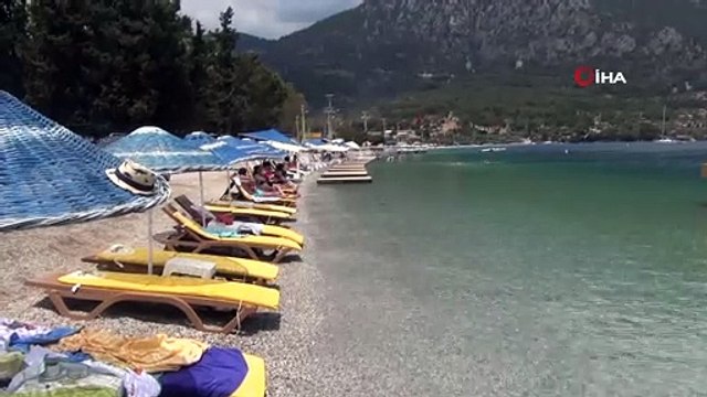 Akbük koyunda imara aykırı yapıların yıkımları tekrar başladı