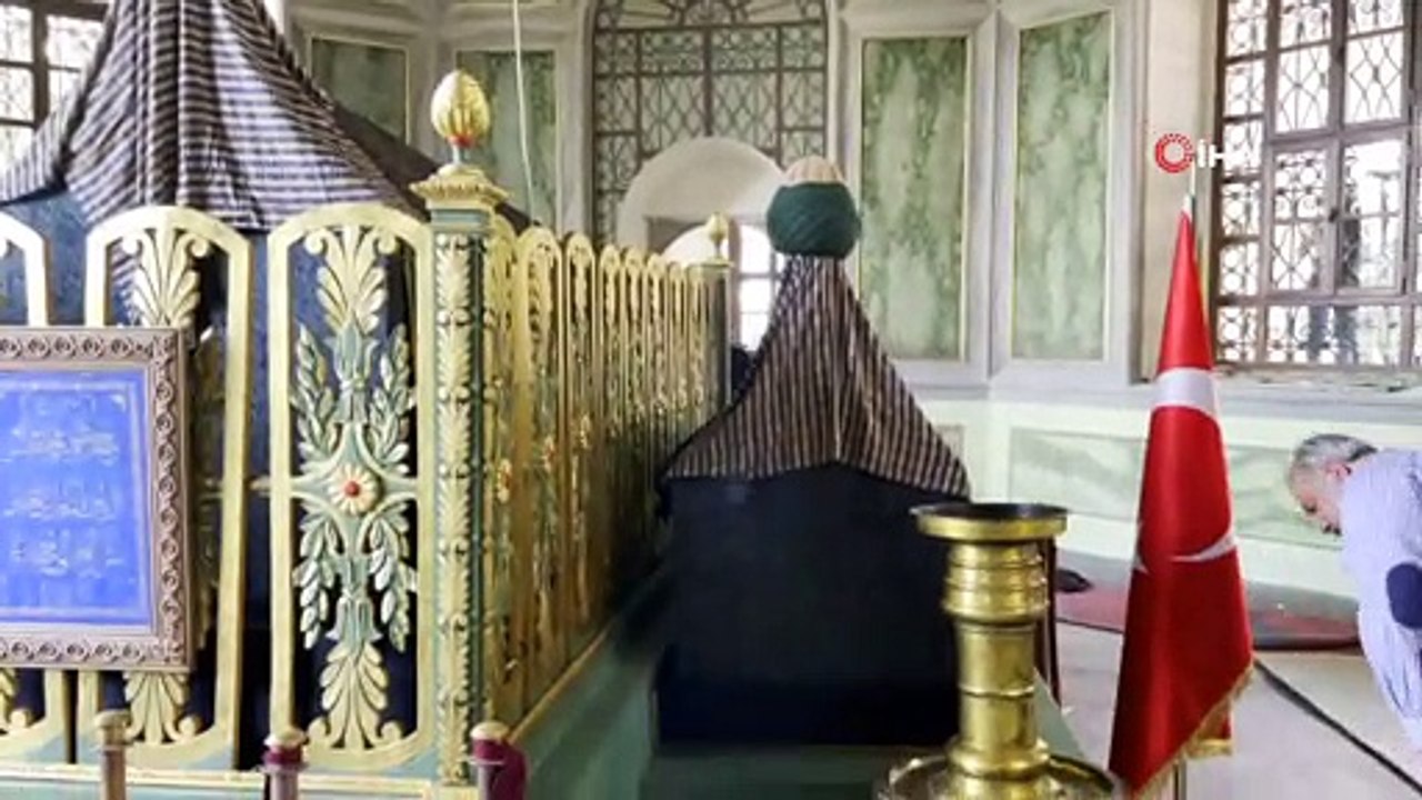 Emirsultan türbesi ziyarete açıldı