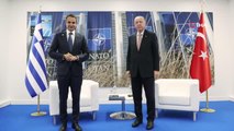 Son dakika haberleri! Cumhurbaşkanı Recep Tayyip Erdoğan'ın Brüksel'de Yunanistan Başbakanı Kyriakos Miçotakis ile görüşmesi başladı.