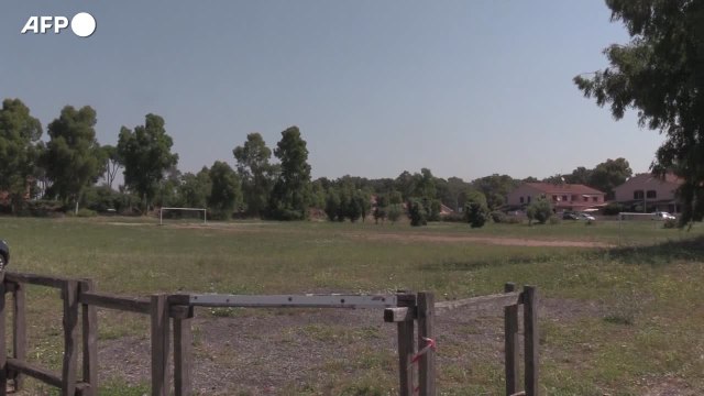 Ardea, spara in strada e uccide un anziano e due bambini. Poi si suicida