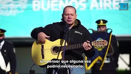 El chamamé de Berni por los caídos en Malvinas, con mensaje oculto para Alberto