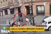 Skater casi muere aplastado tras intentar pasar por debajo de un caballo