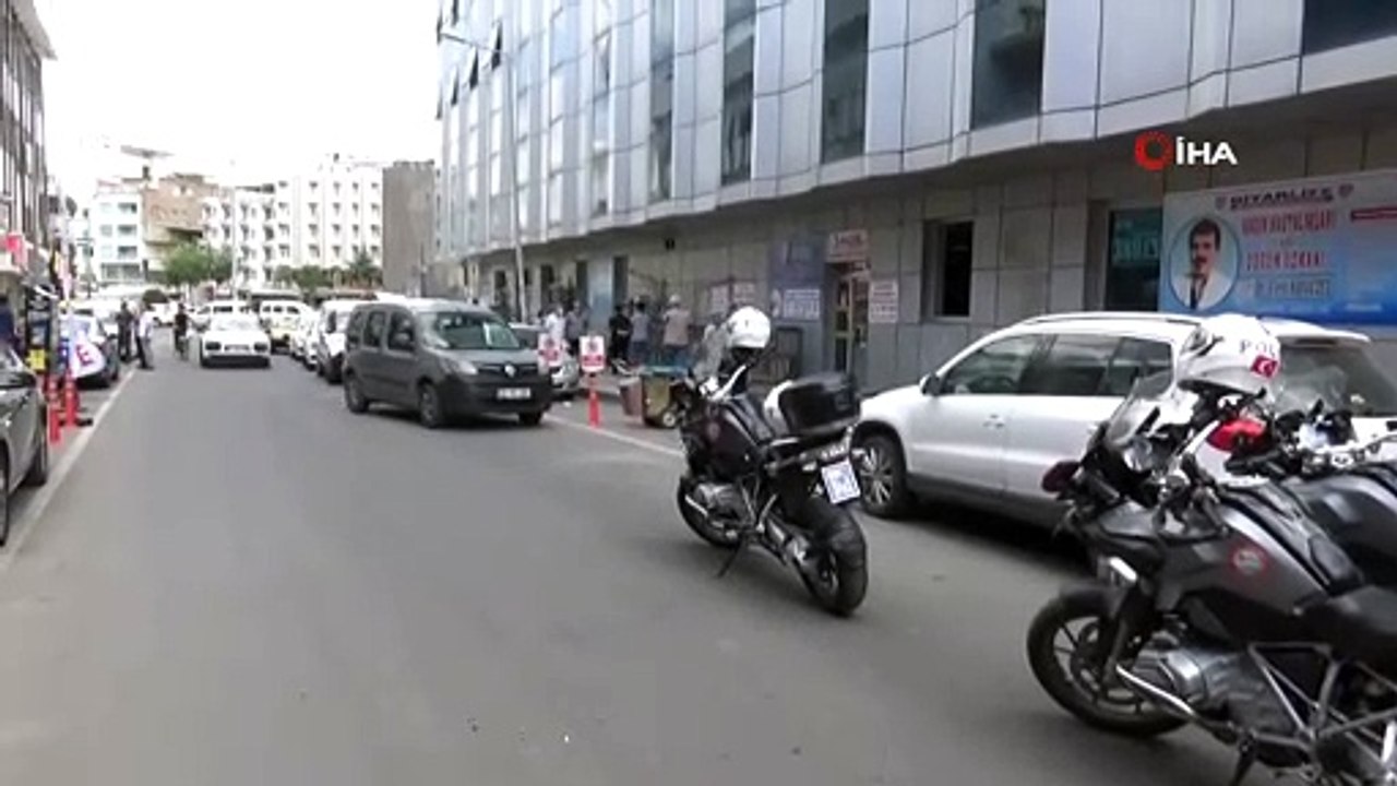 4 çocuk annesi sırtından silahla vurulmuş halde ölü bulundu
