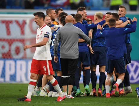 Euro 2020 : La Slovaquie surprend la Pologne d'un Lewandowski muet