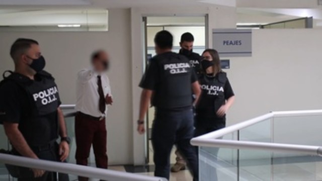 Autoridades de Costa Rica detienen a empresarios y funcionarios por supuesta corrupción