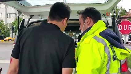 Kaza yapan aracın yangın tehlikesi ekipleri harekete geçirdi