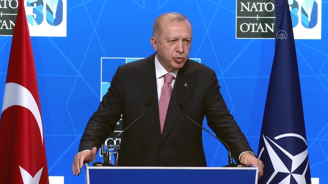 BRÜKSEL - Cumhurbaşkanı Erdoğan: '(Biden ile görüşme) İlişkilerin devamı açısından olumlu. Kendisini ayrıca Türkiye'ye davet ettim, gelebileceğini söyledi'