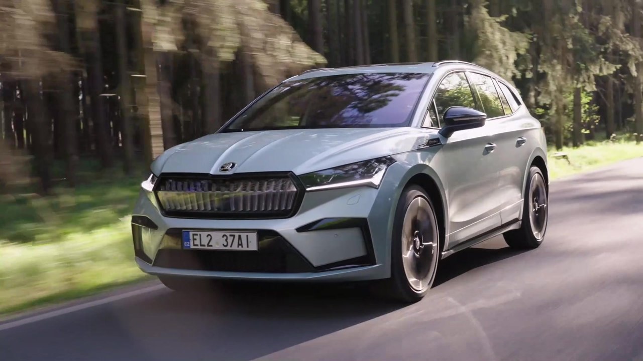 Der neue SKODA ENYAQ SPORTLINE iV - Zahlreiche innovative Assistenzsysteme helfen, Kollisionen zu vermeiden