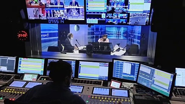 Marine Le Pen : Damas, ton unnivers impitoyable ! (Canteloup)