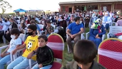 Van Kalesi'nde 4 dilde konser