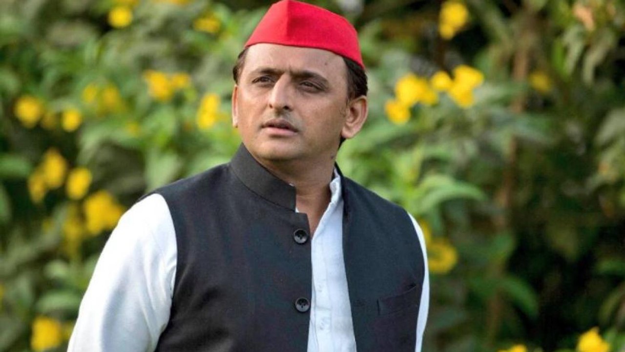 Akhilesh Yadav accuses CM Yogi of Covid mismanagement