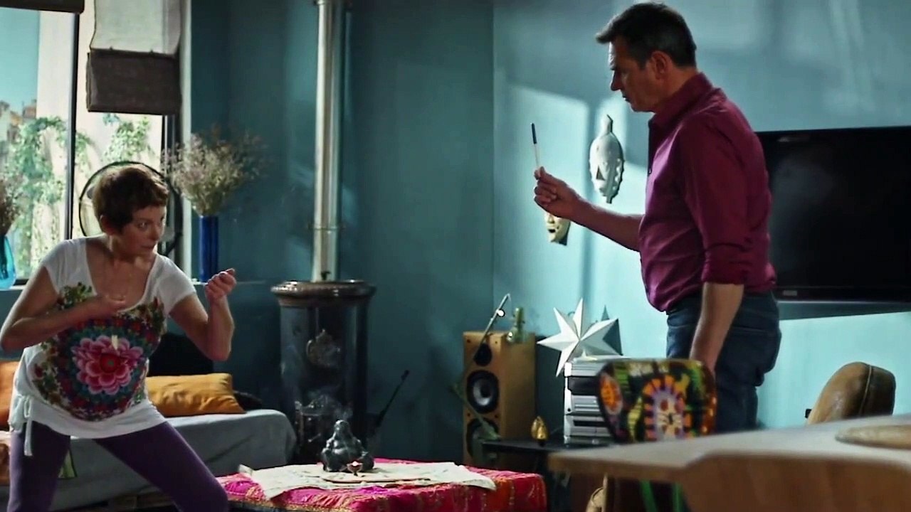 Plus belle la vie : [Indiscrétion] - Patrick découvre un test de grossesse !