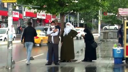 Esenyurt'ta şiddetli yağış ve dolu etkili oldu