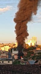 Incêndio atinge garagem de ônibus em Belo Horizonte