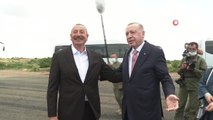 Cumhurbaşkanı Erdoğan, Fuzuli'de Aliyev tarafından karşılandıErdoğan ve Aliyev, Şuşa'ya yola çıktı