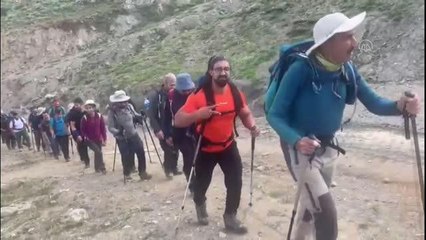 30 dağcı Mereto Dağı'na tırmandı
