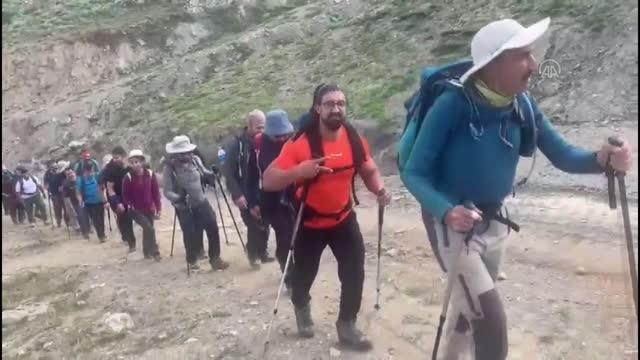 30 dağcı Mereto Dağı'na tırmandı