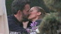 Jennifer Lopez ve Ben Affleck 17 yıl sonra yeniden dudak dudağa