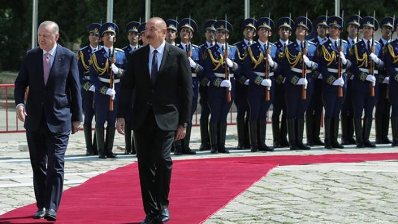 Son Dakika: Cumhurbaşkanı Erdoğan ile Azerbaycan lideri Aliyev, iki ülke arasında Şuşa Beyannamesi'ni imzaladı