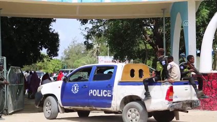 MOGADİŞU - Somali'de askeri eğitim merkezinde düzenlenen intihar saldırısında 10 asker öldü