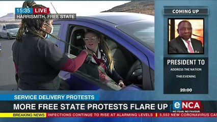 Protesters block roads in Harrismith