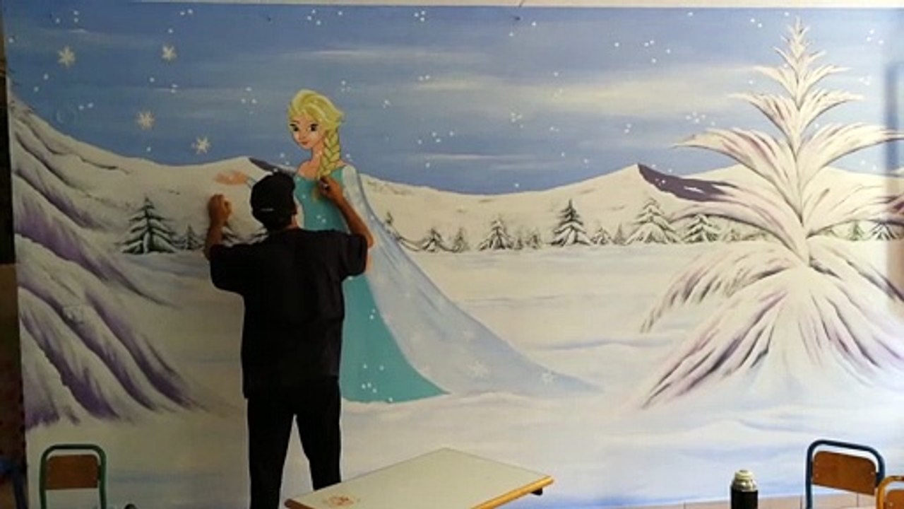 Drawing and coloring Frozen Elsa