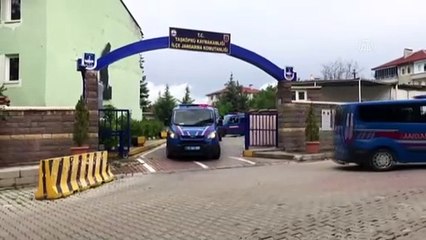 KASTAMONU - Kendilerini kamu görevlisi olarak tanıtarak define aramak için kaçak kazı yapan 7 kişi tutuklandı