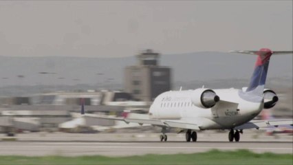 A Pilot's Encouraging Note From the Start of the Pandemic Found in Delta Cockpit 435 Days