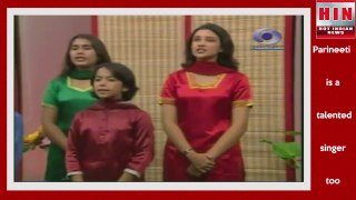 Parineeti  Chopra singing in school