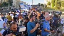 KUDÜS - Aşırı sağcı Yahudilerin Şam Kapısı'ndaki provokatif bayrak yürüyüşü başladı