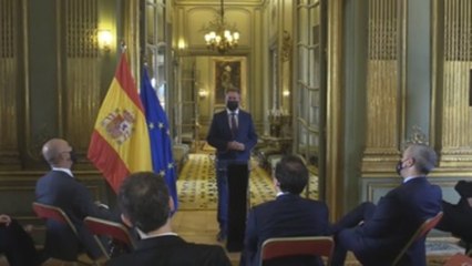 Barcelona y Sevilla se promocionan en Francia como dos ciudades y un destino