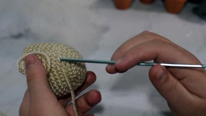 Download Video: How To Crochet - Easy Beginners Amigurumi Basic Ball Luna Head Sphere