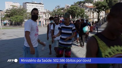 Brasil se aproxima de 18 milhões de contágios por covid