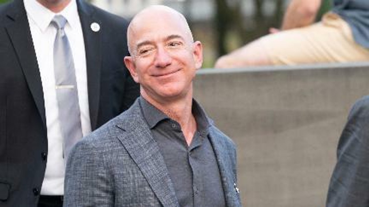 Muncul Petisi Larangan Jeff Bezos Balik Ke Bumi Video Dailymotion